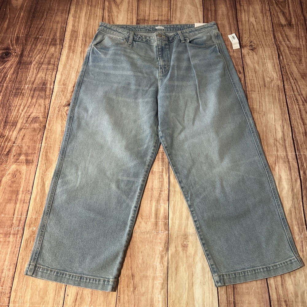 NWT Old Navy Womens Straight Leg Jeans Size 16 Light Wash Blue Denim Stretch